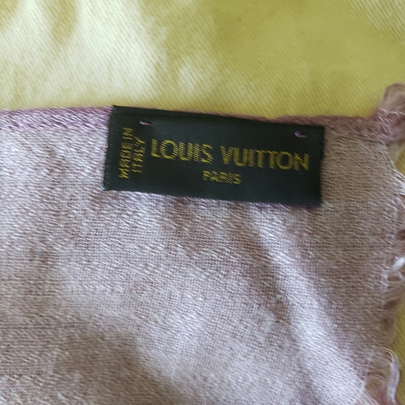 Limited Time Listing Authentic Louis Vuitton Rose Monogram Etole Mahina Scarf - Picture 7 of 9